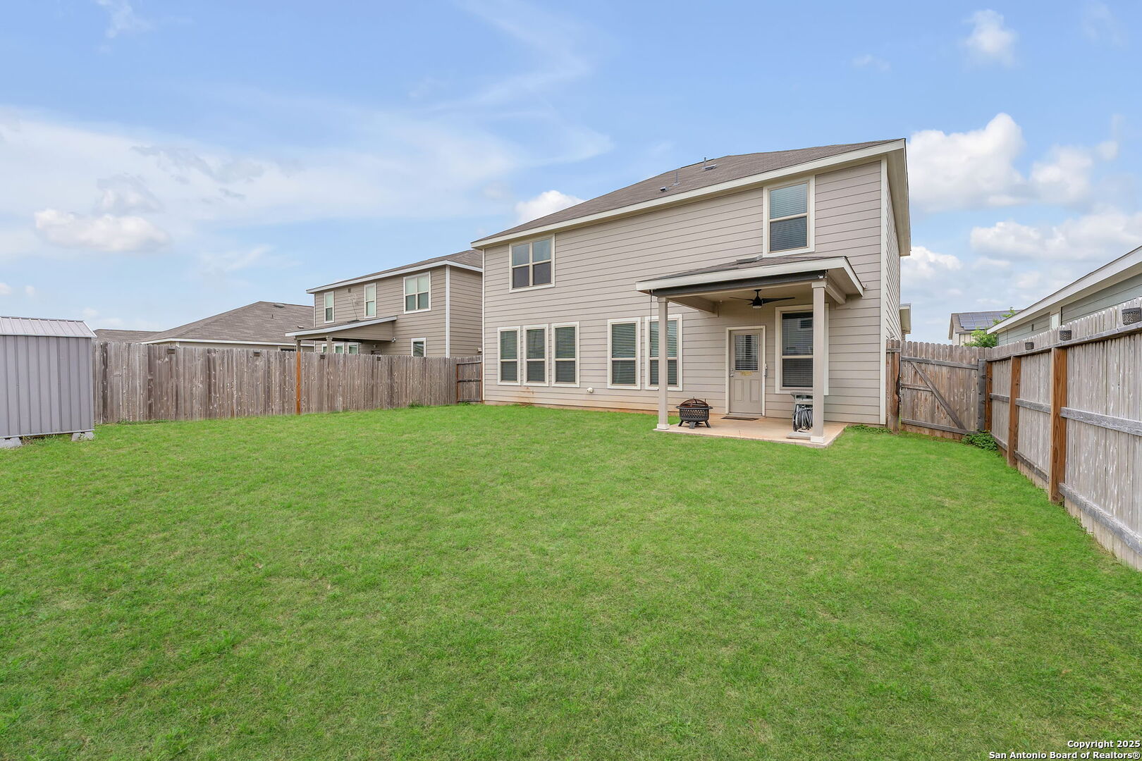 2448 Hiddenbrooke Seguin TX 78155