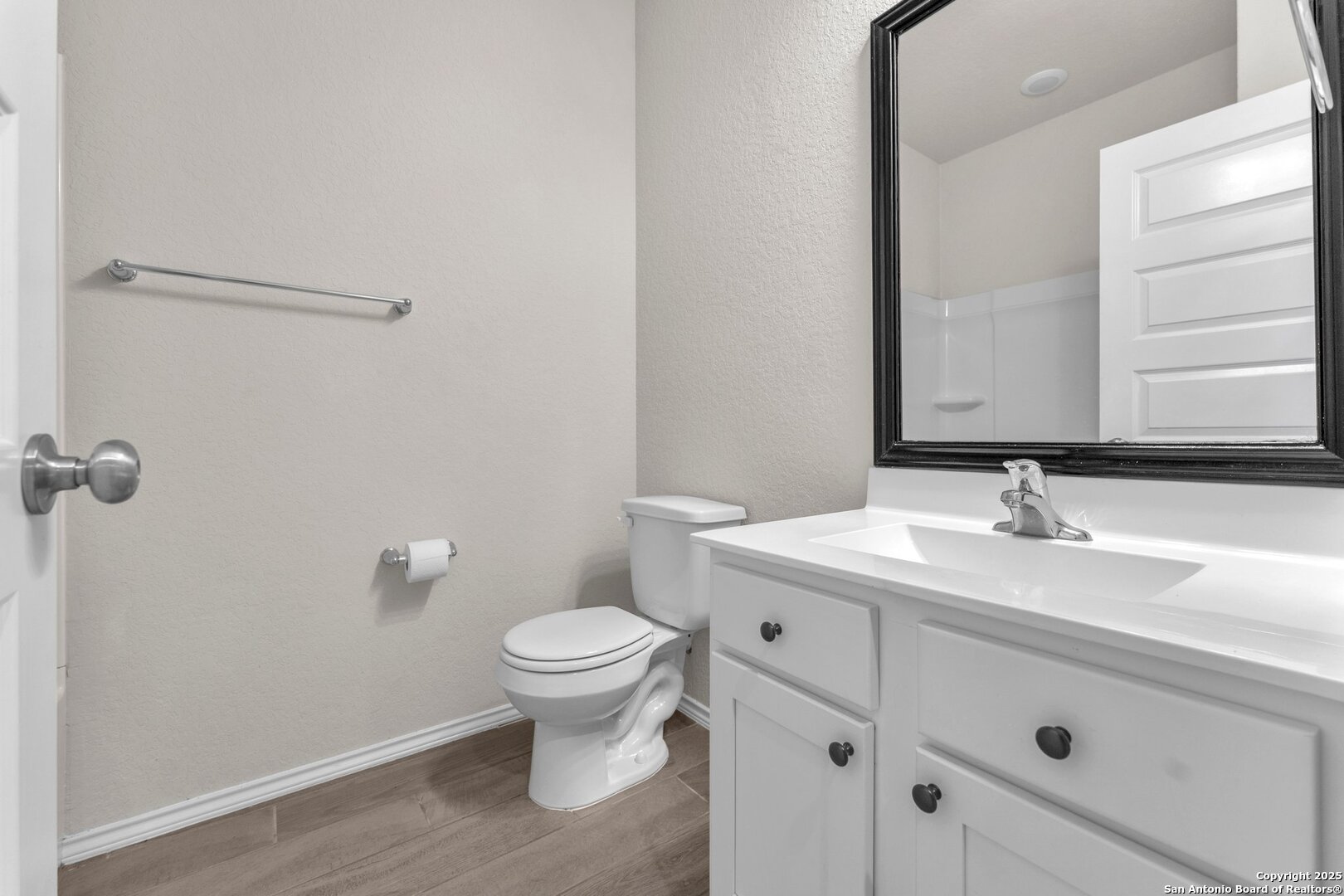 2448 Hiddenbrooke Seguin TX 78155
