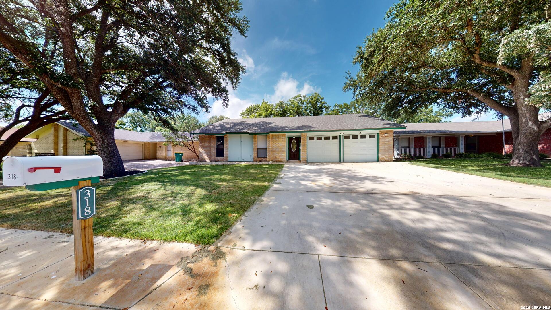 318 Renee Converse TX 78109
