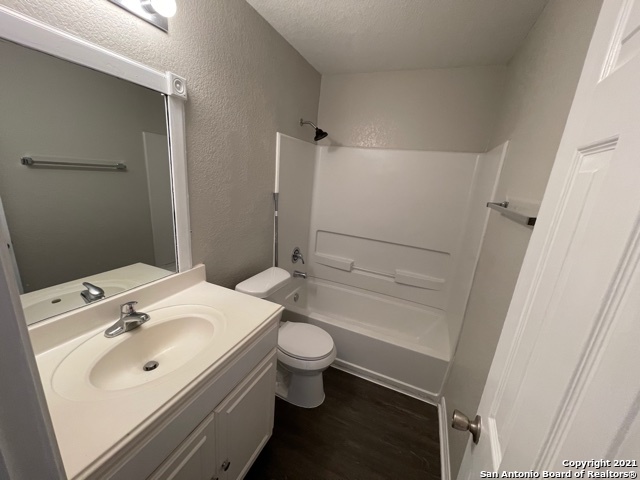 5730 Butch Canyon San Antonio TX 78252