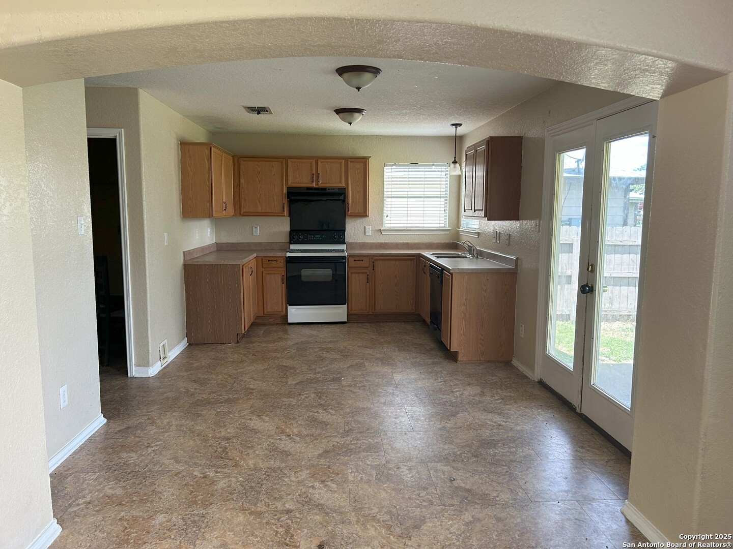 2126 Hollow Circle San Antonio TX 78227