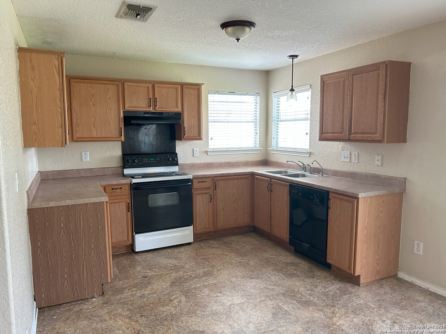 2126 Hollow Circle San Antonio TX 78227