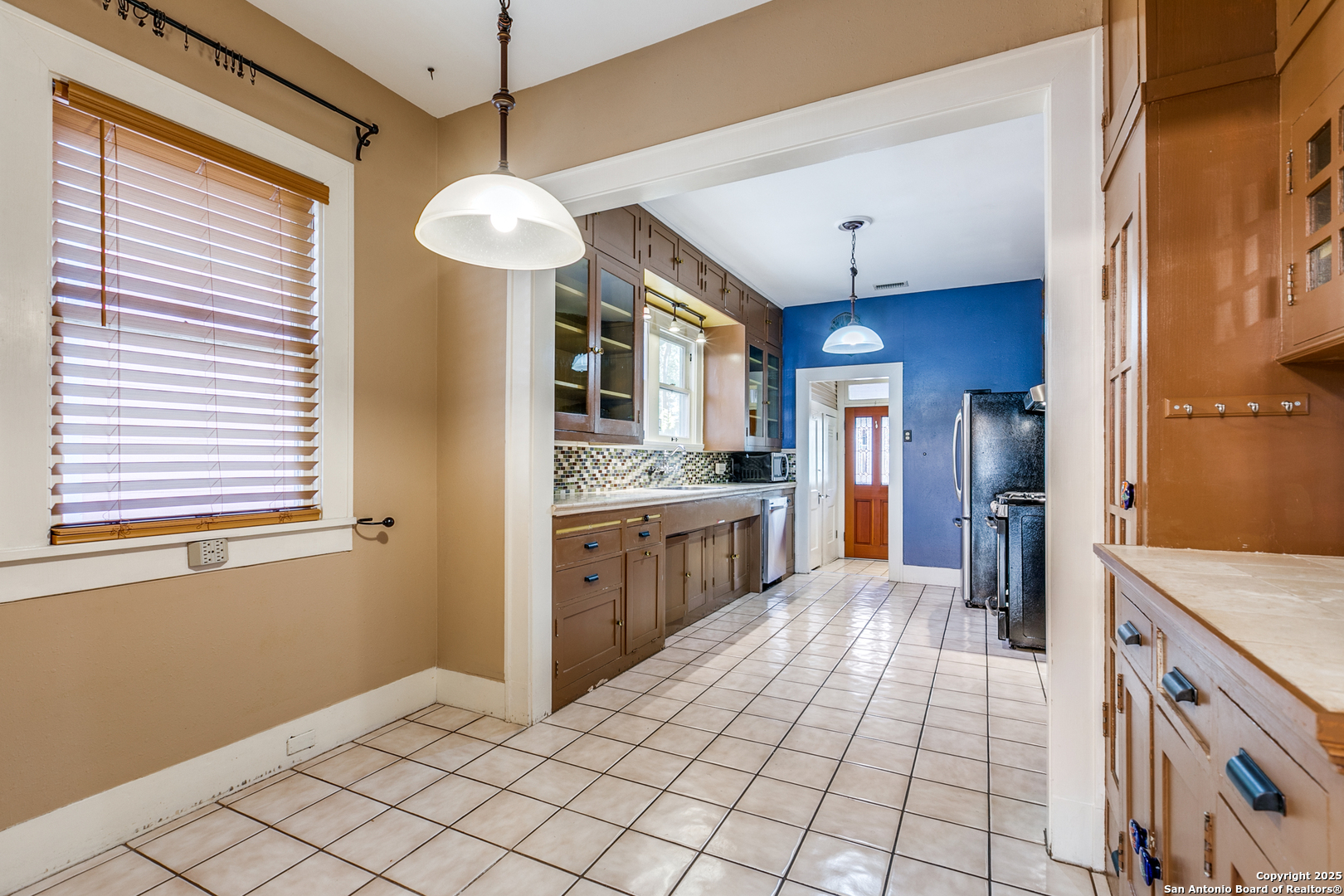 411 E Huisache Avenue San Antonio TX 78212