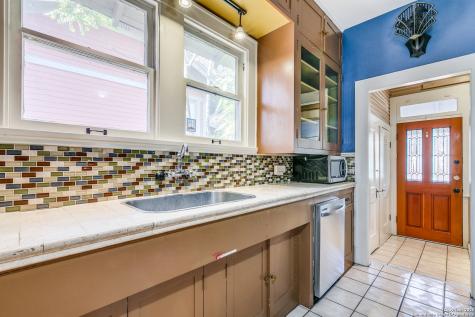 411 E Huisache Avenue San Antonio TX 78212