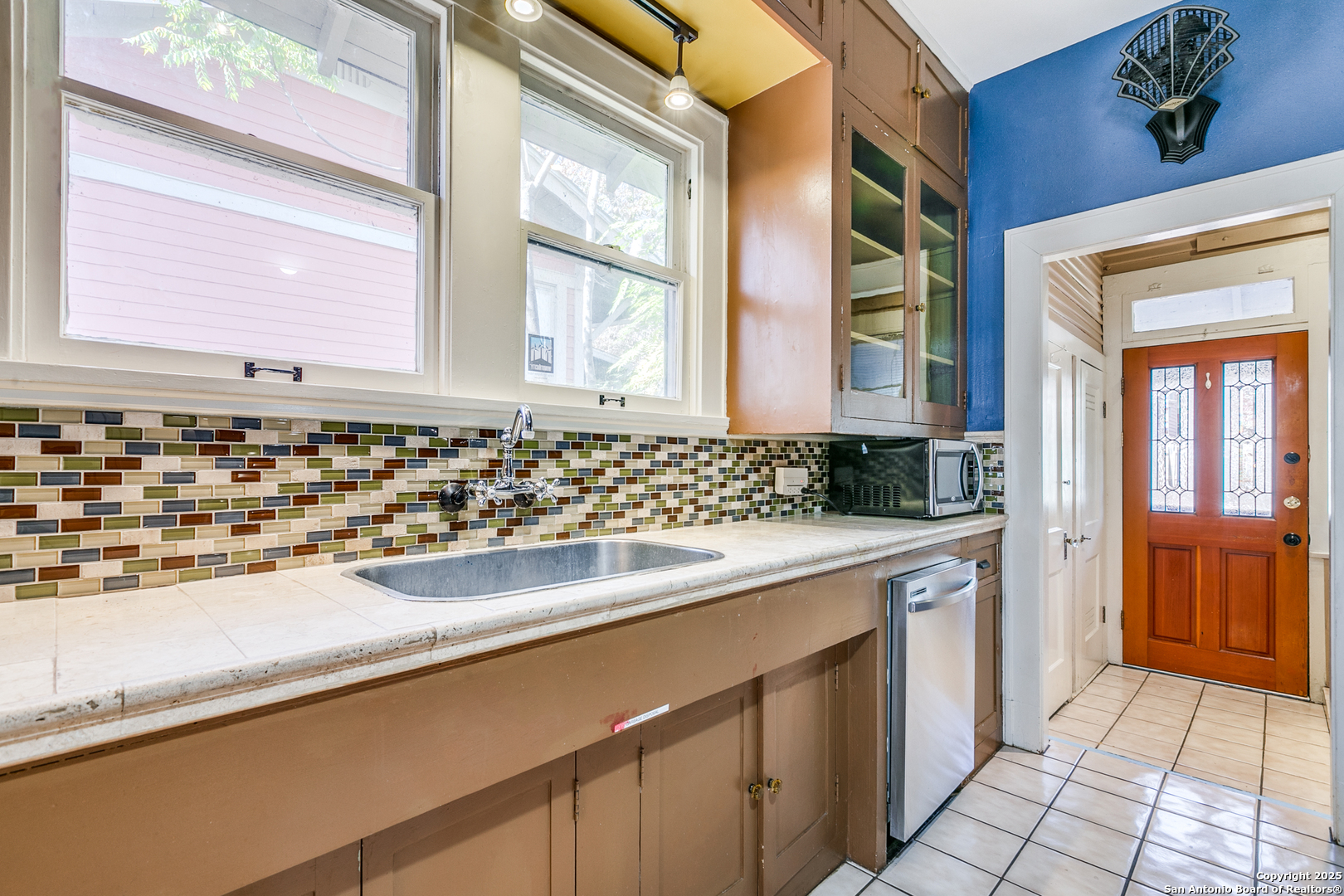 411 E Huisache Avenue San Antonio TX 78212