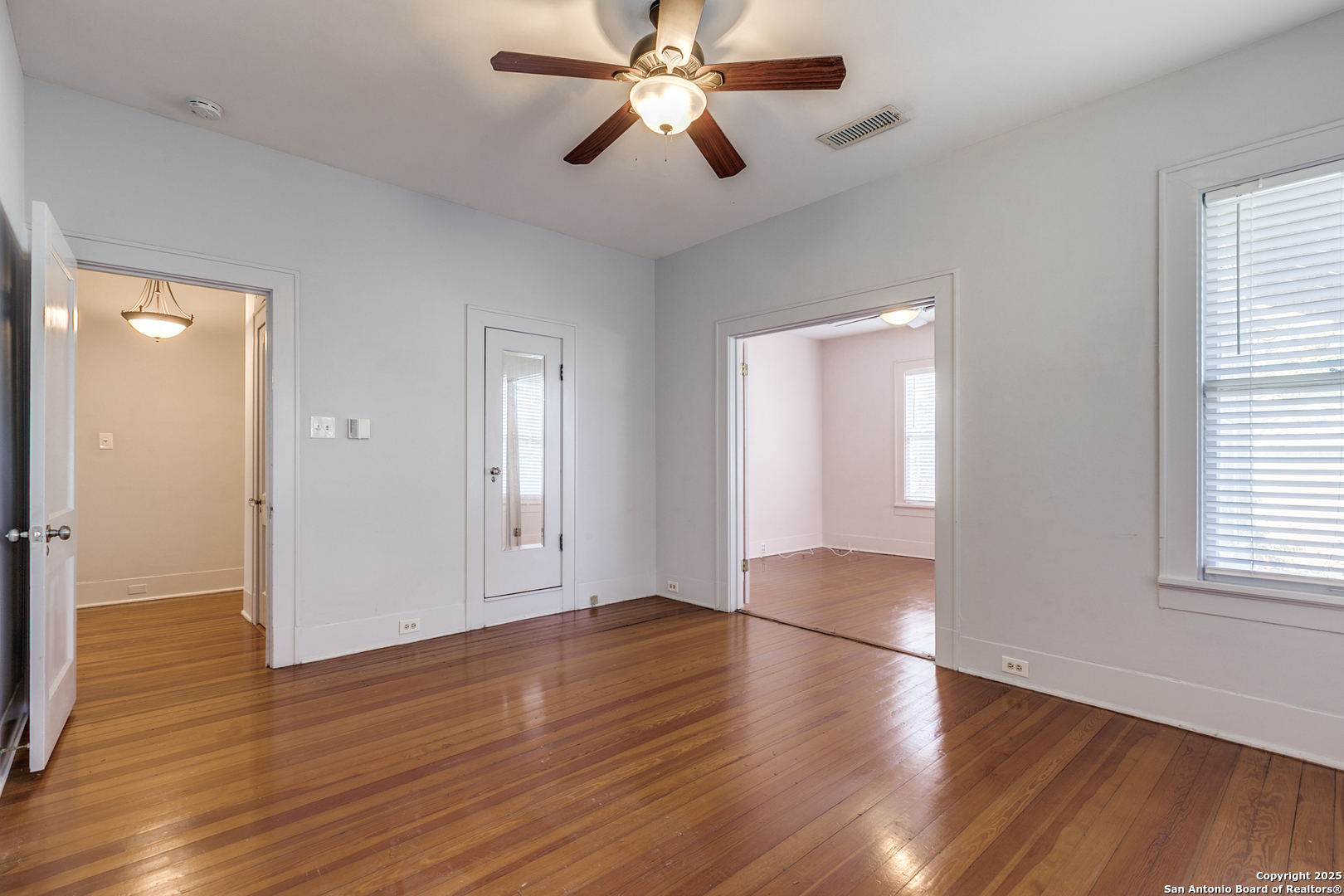 411 E Huisache Avenue San Antonio TX 78212
