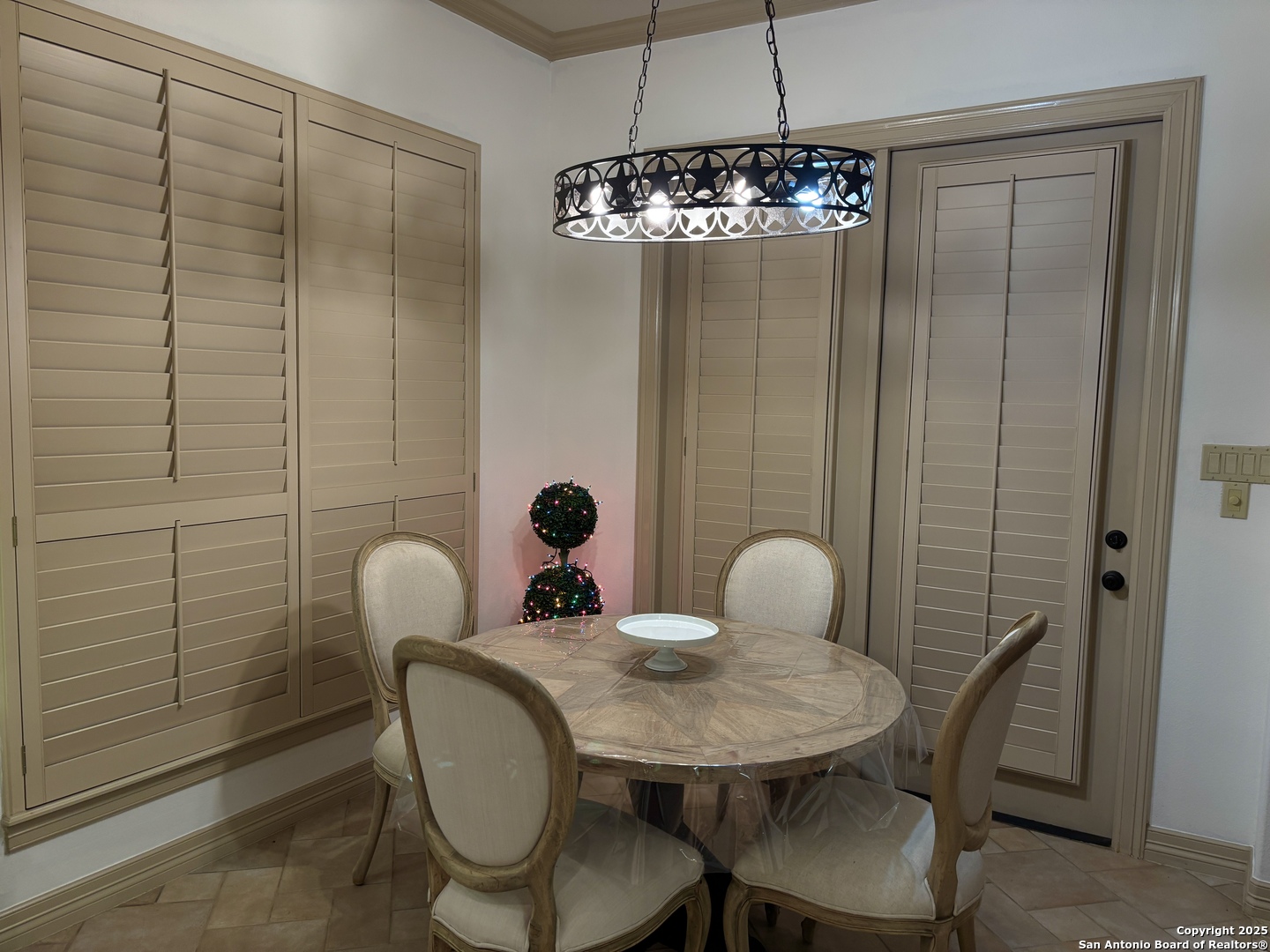 131 Westcourt Lane San Antonio TX 78257