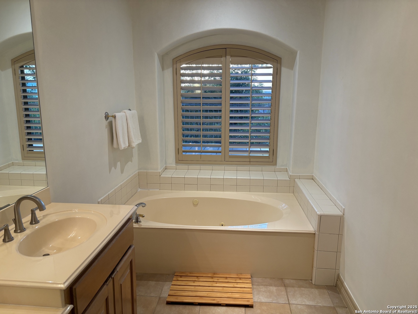 131 Westcourt Lane San Antonio TX 78257