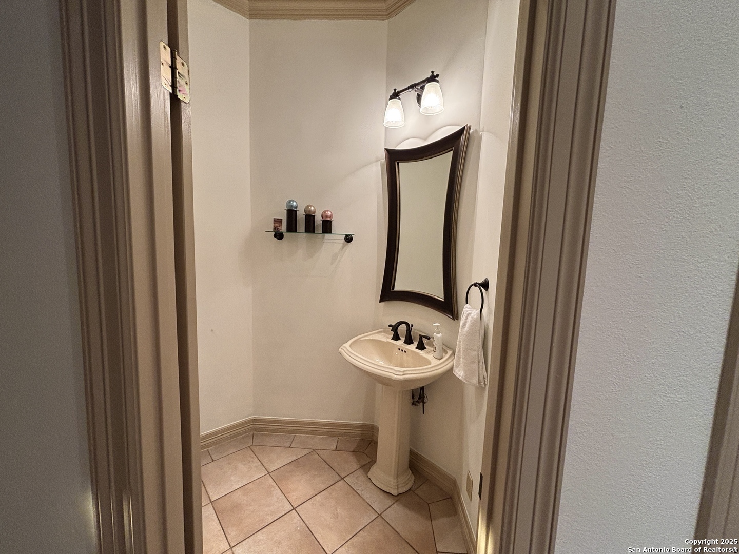 131 Westcourt Lane San Antonio TX 78257