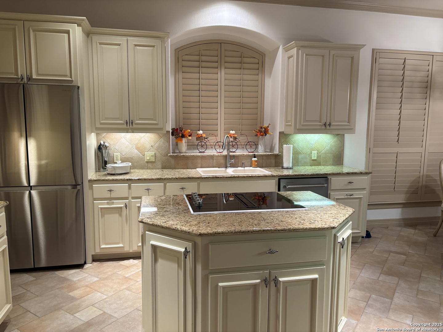 131 Westcourt Lane San Antonio TX 78257