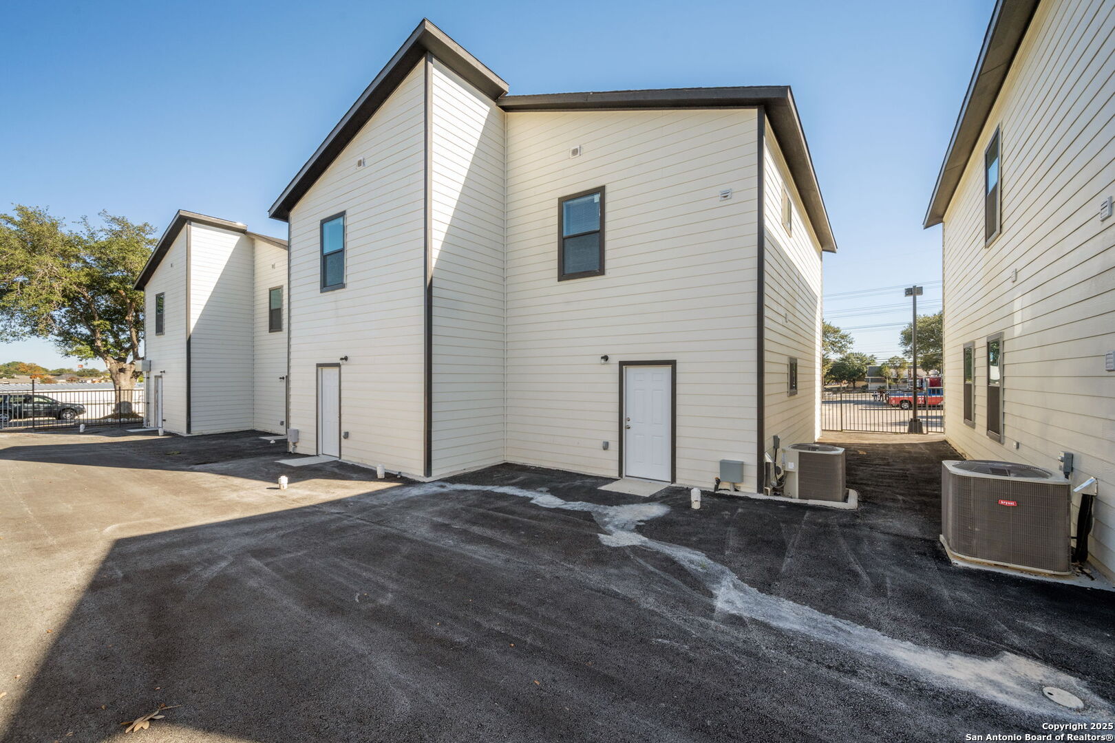 8719 Wurzbach San Antonio TX 78240