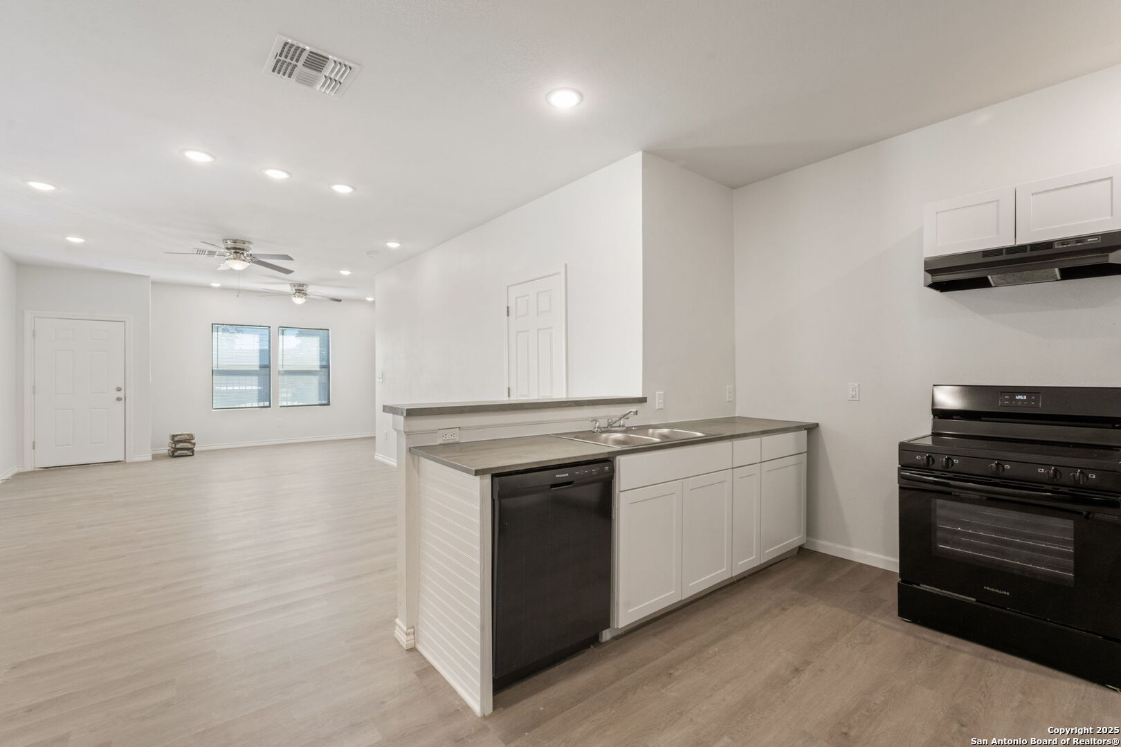 8719 Wurzbach San Antonio TX 78240