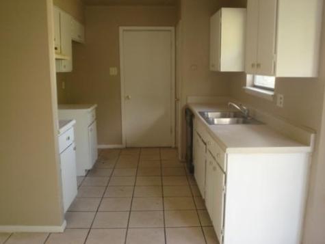 5819 Woodhill San Antonio TX 78218