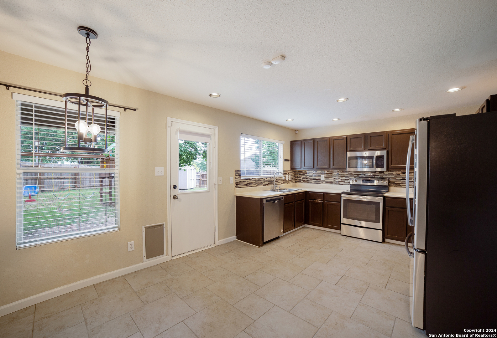 16526 Amberly Court Selma TX 78154