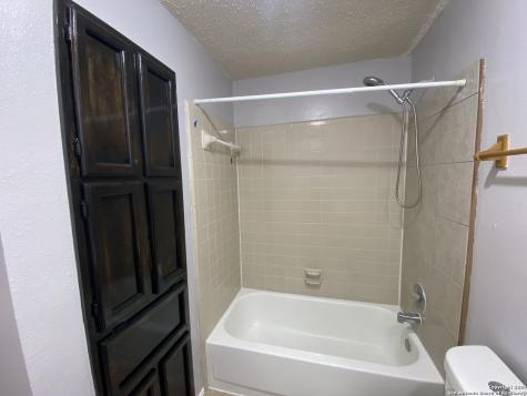 8459 Cranberry Hill San Antonio TX 78254