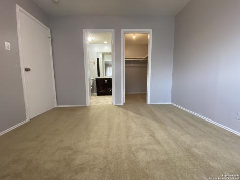 8459 Cranberry Hill San Antonio TX 78254