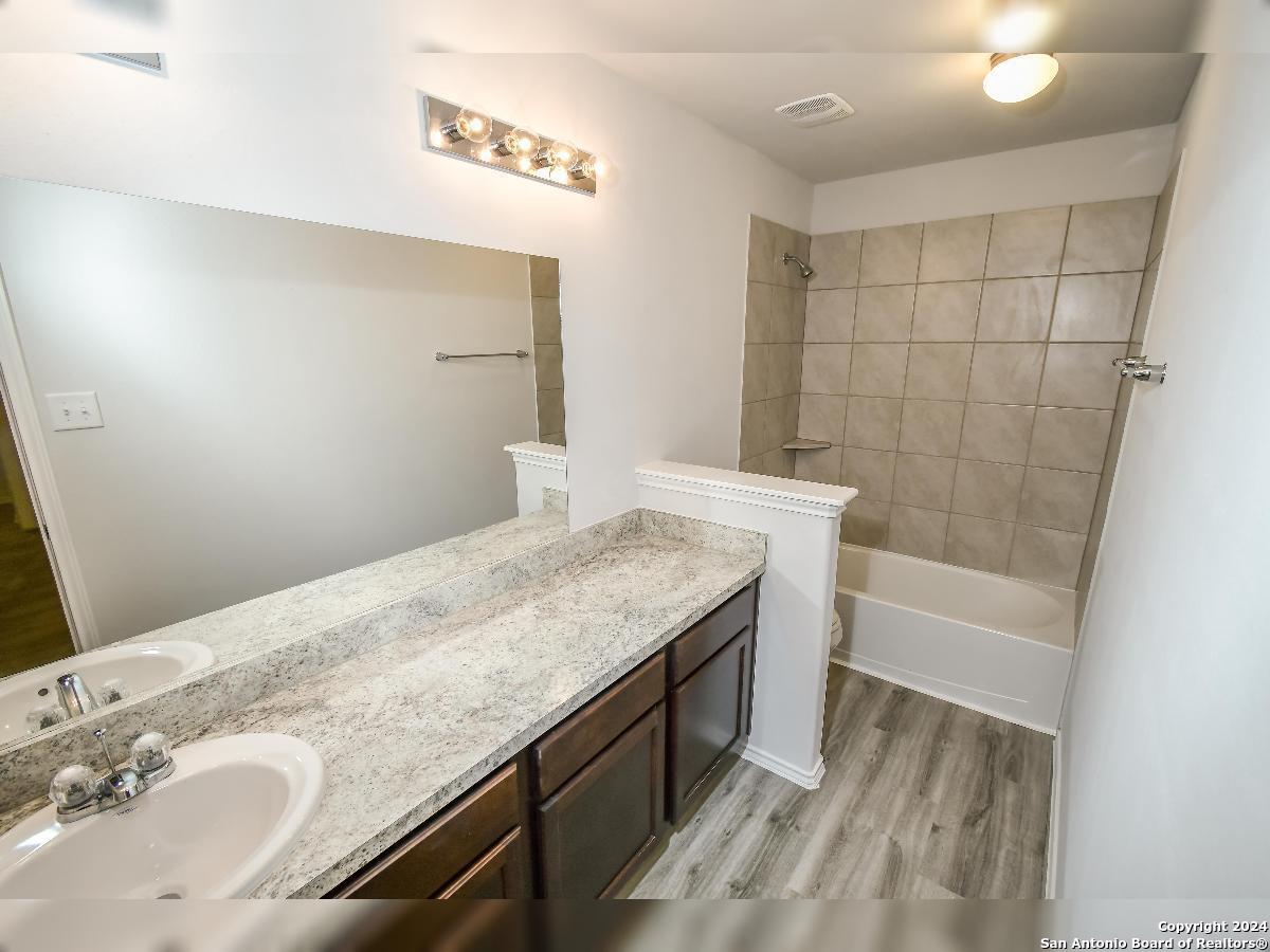 2335 Dry Moss Way San Antonio TX 78224