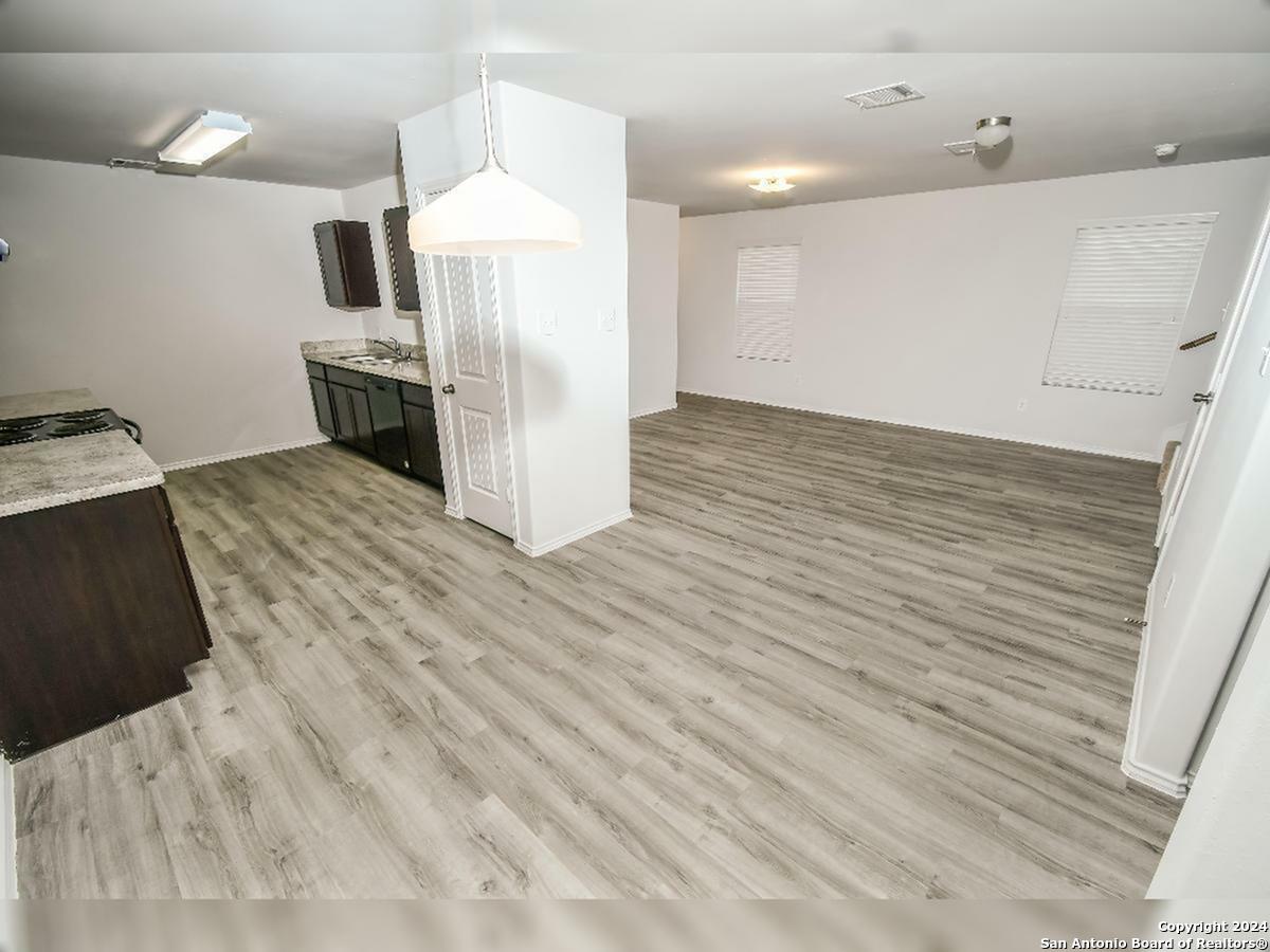 2335 Dry Moss Way San Antonio TX 78224