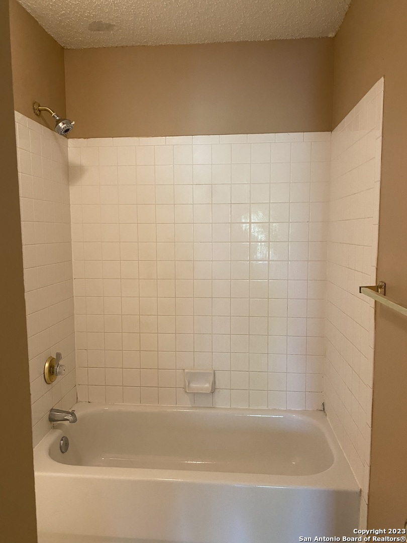 3643 Cameron Springs San Antonio TX 78244