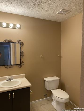 3643 Cameron Springs San Antonio TX 78244