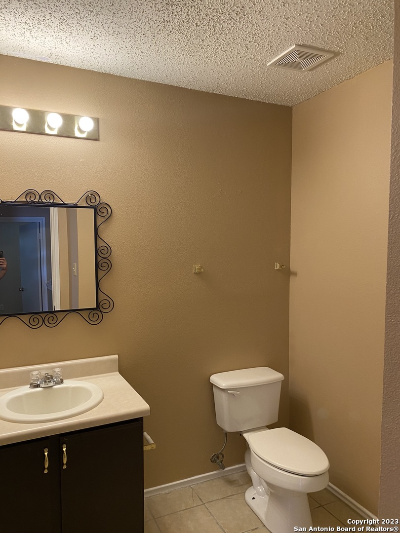3643 Cameron Springs San Antonio TX 78244