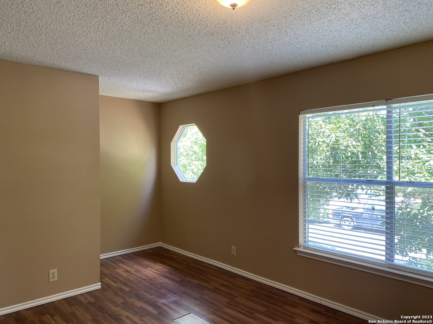 3643 Cameron Springs San Antonio TX 78244