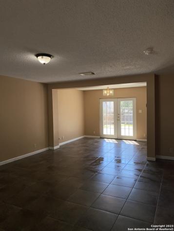 3643 Cameron Springs San Antonio TX 78244