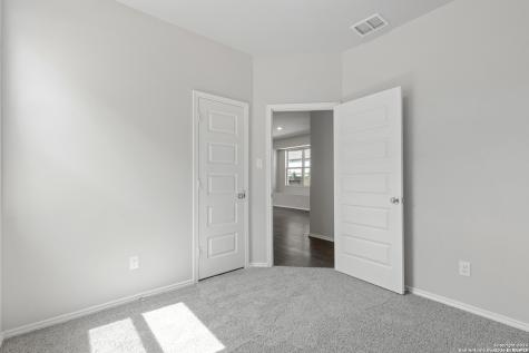 2434 Dry Moss San Antonio TX 78224