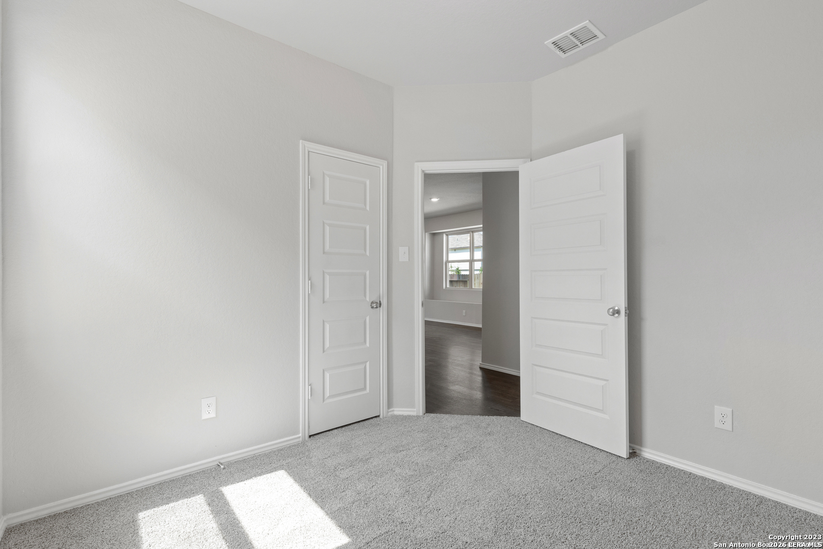2434 Dry Moss San Antonio TX 78224