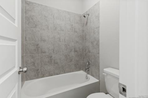 2434 Dry Moss San Antonio TX 78224