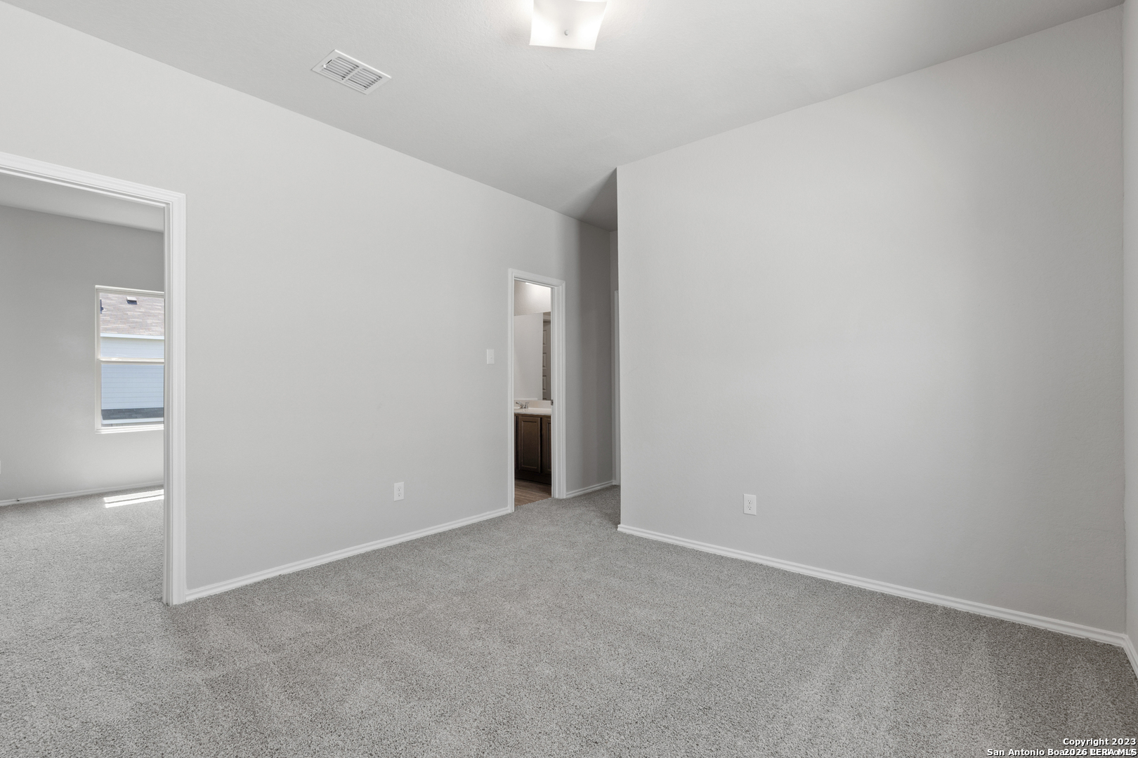 2434 Dry Moss San Antonio TX 78224