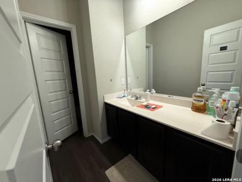 2434 Dry Moss San Antonio TX 78224