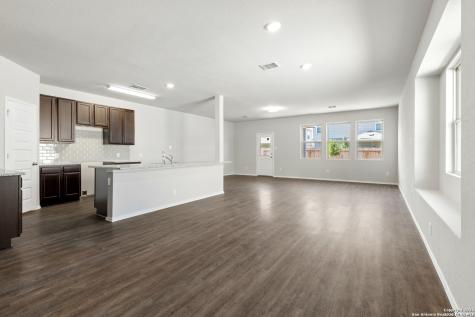 2434 Dry Moss San Antonio TX 78224