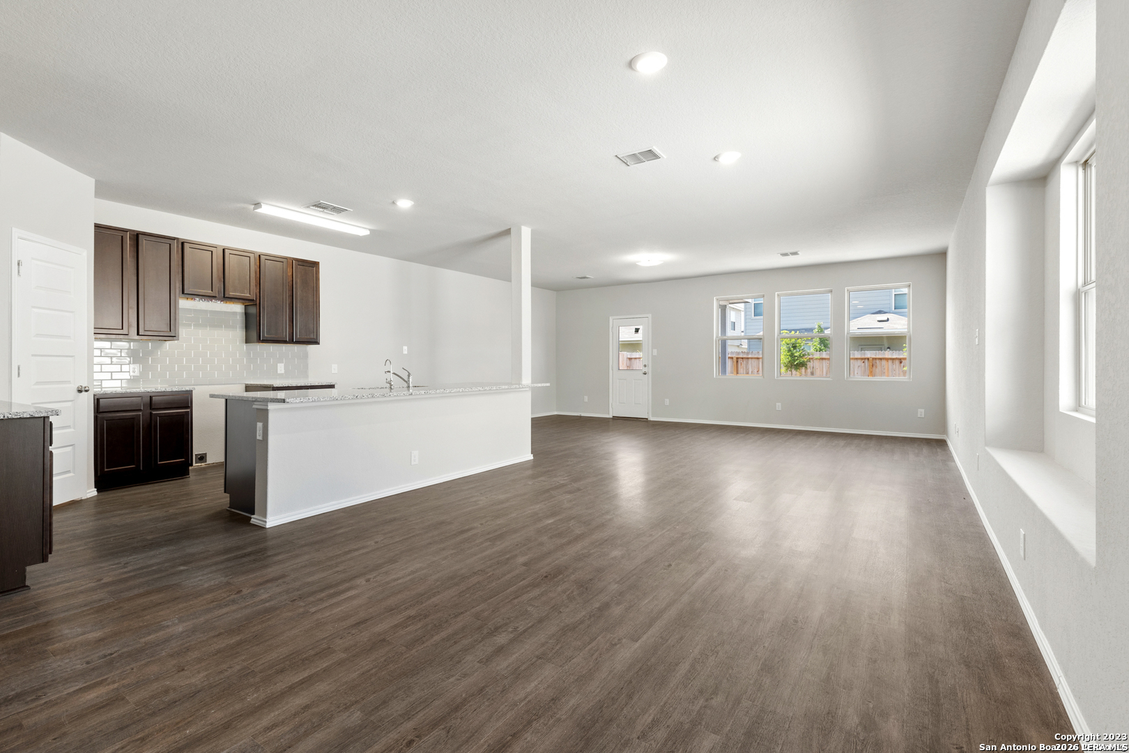 2434 Dry Moss San Antonio TX 78224