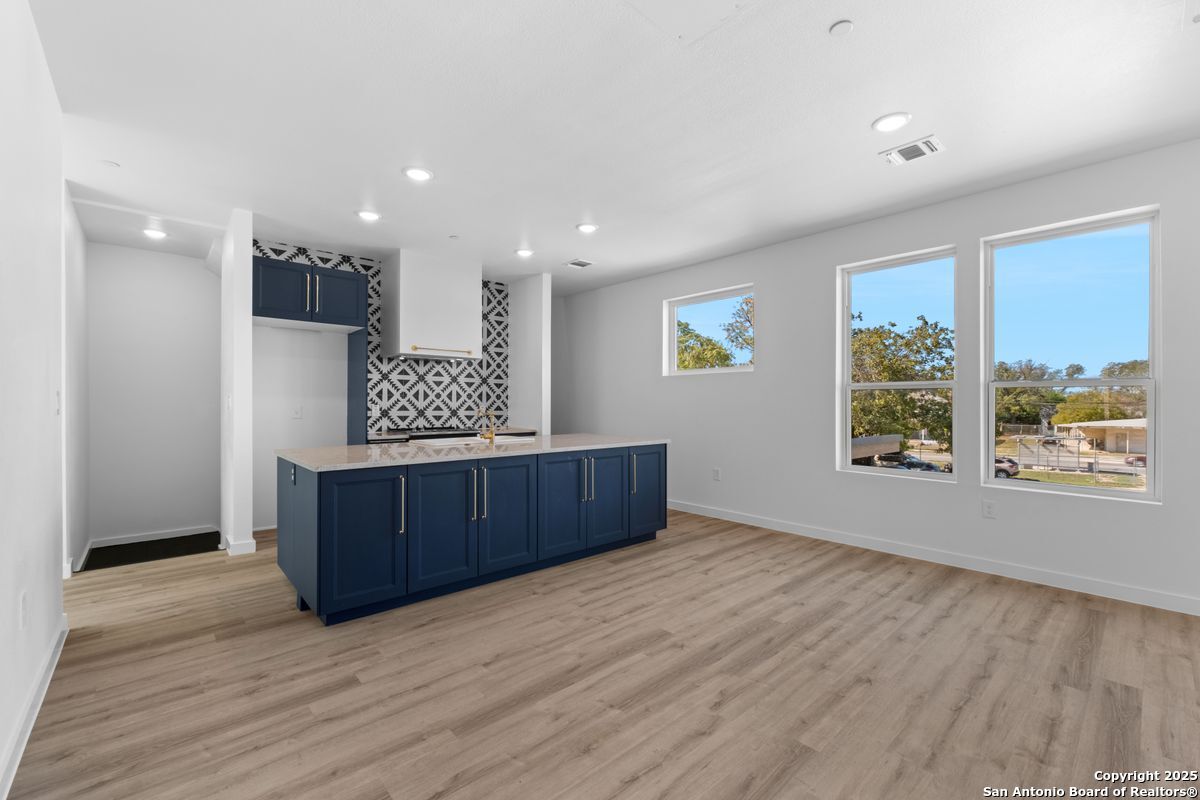 106 Bank Street San Antonio TX 78204