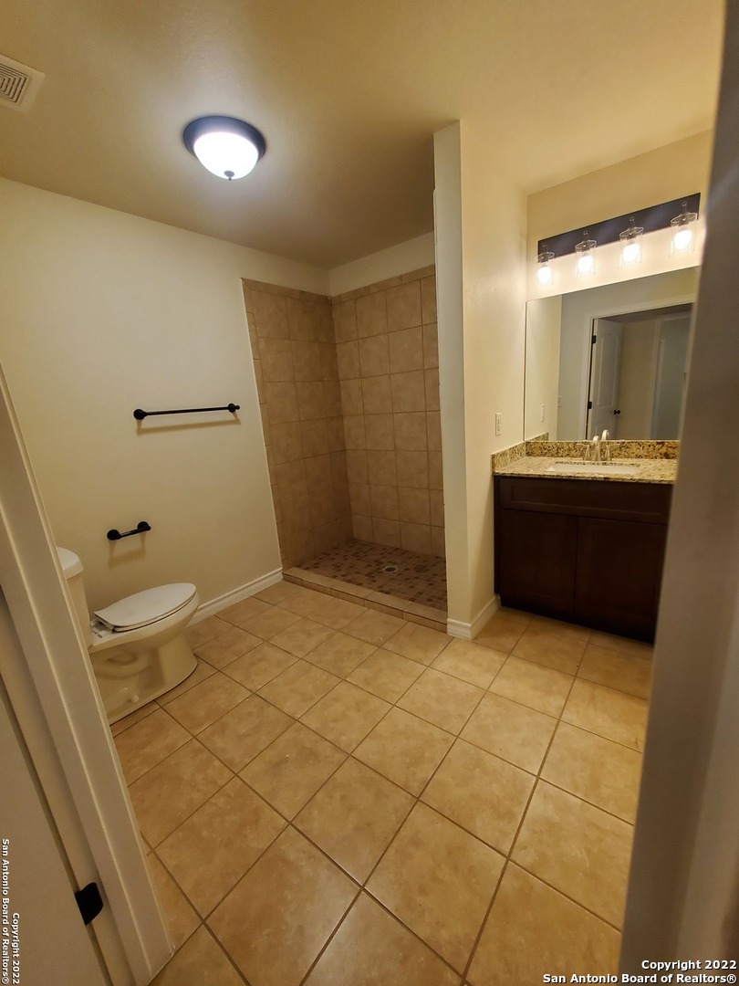 7539 W Dixon Road Somerset TX 78069