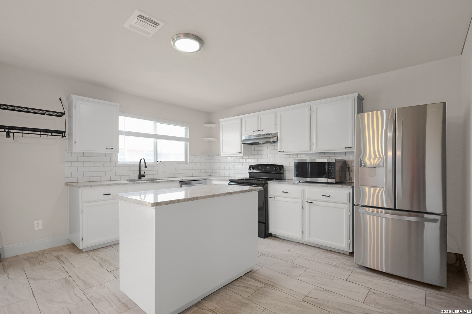 3974 Key West Way Converse TX 78109