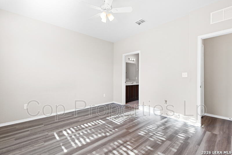 3811 Quiet Pine San Antonio TX 78154