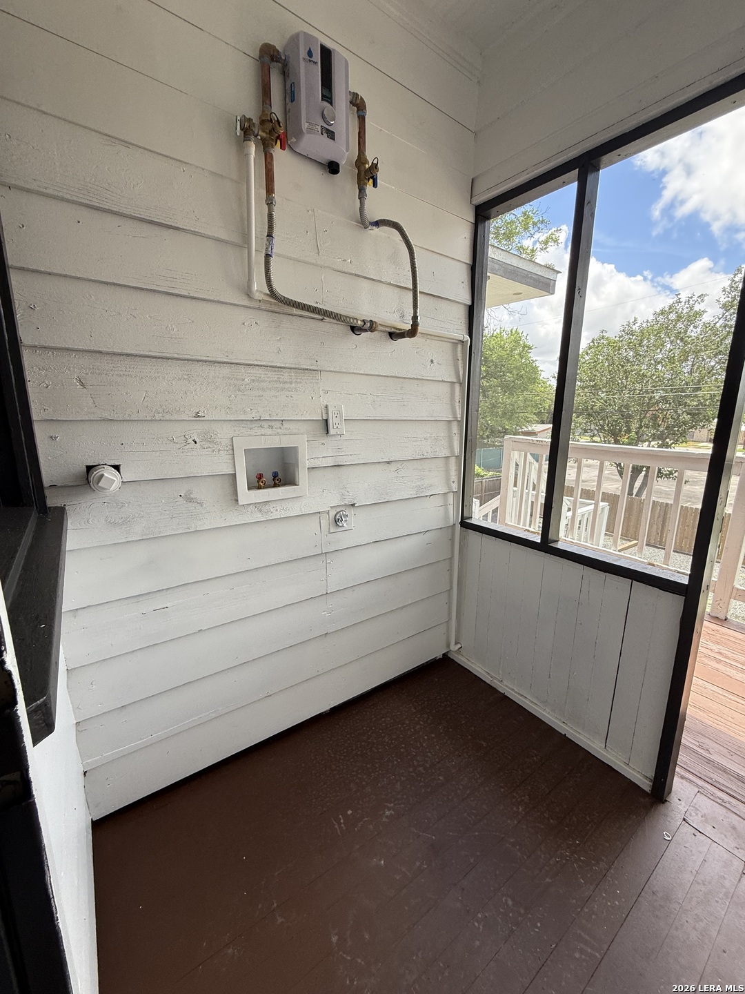 1044 W Mistletoe Avenue San Antonio TX 78201