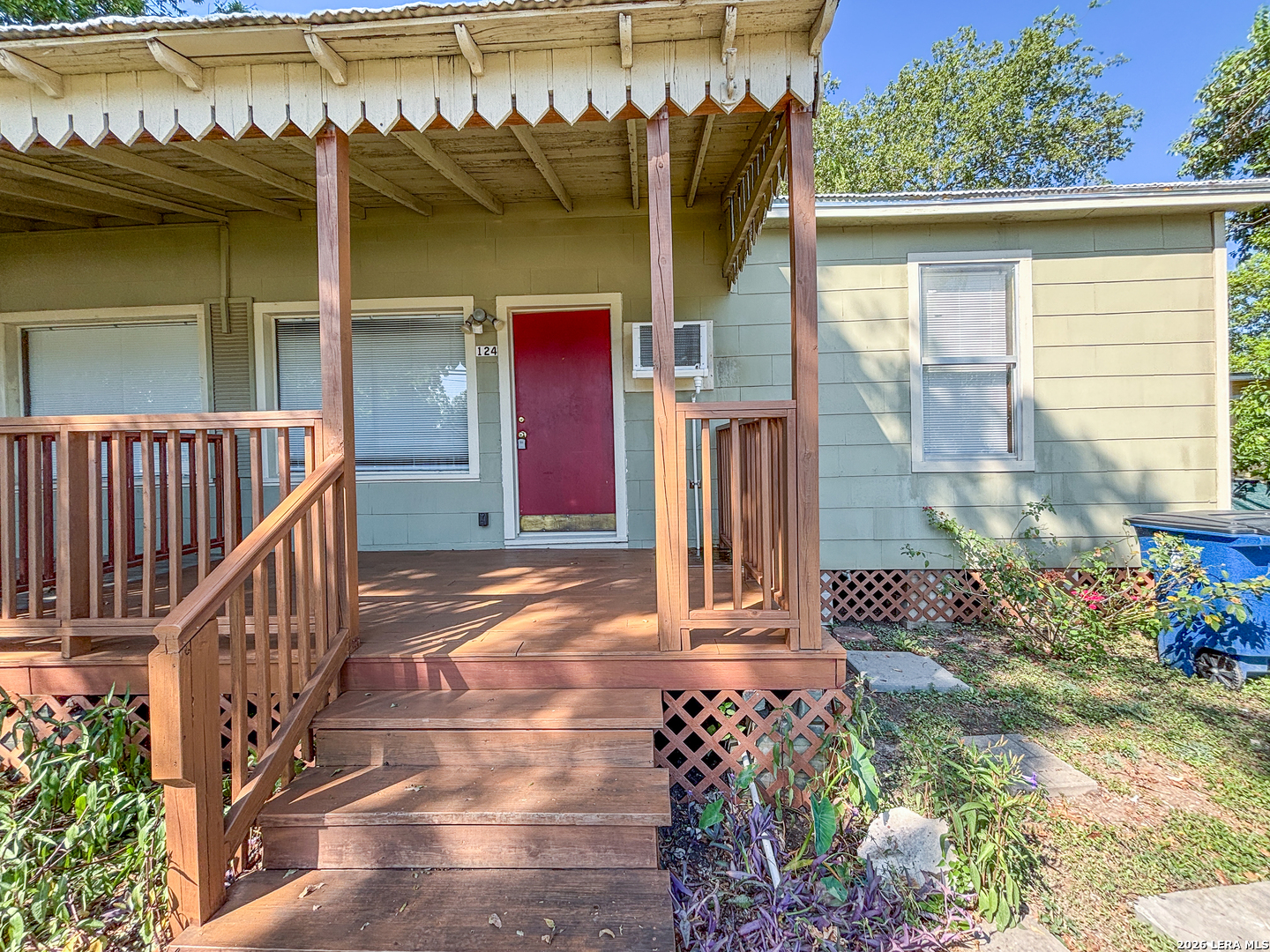 124 S Krueger Avenue New Braunfels TX 78130