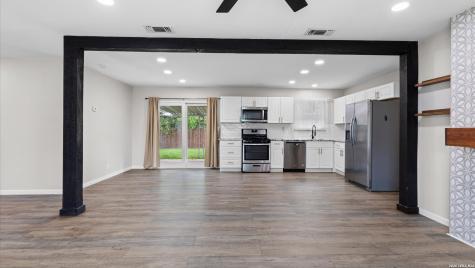 7222 Glen Haven San Antonio TX 78239