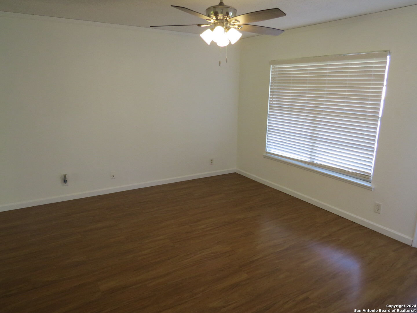 842 Horseshoe Trail Universal City TX 78148