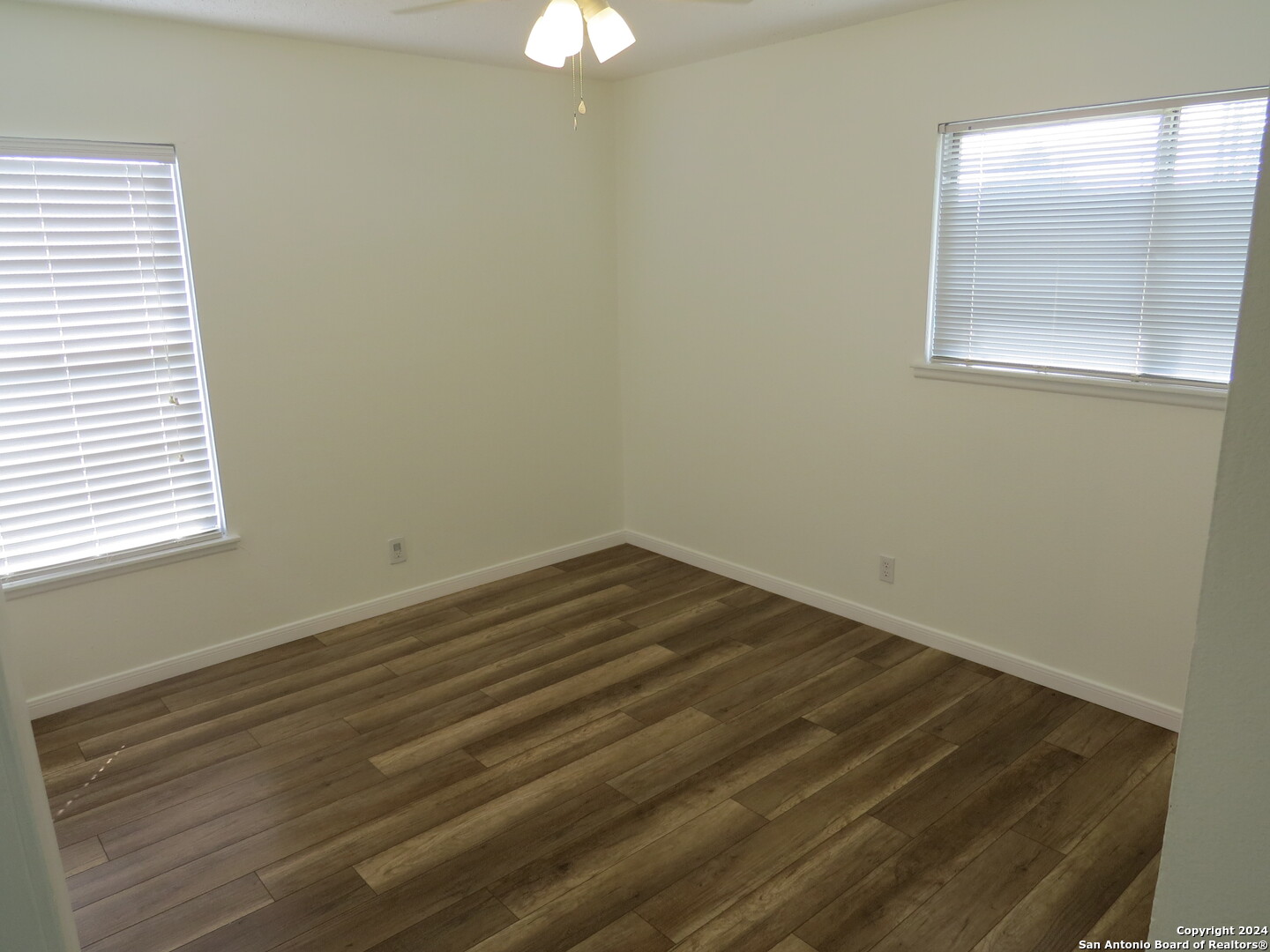 842 Horseshoe Trail Universal City TX 78148