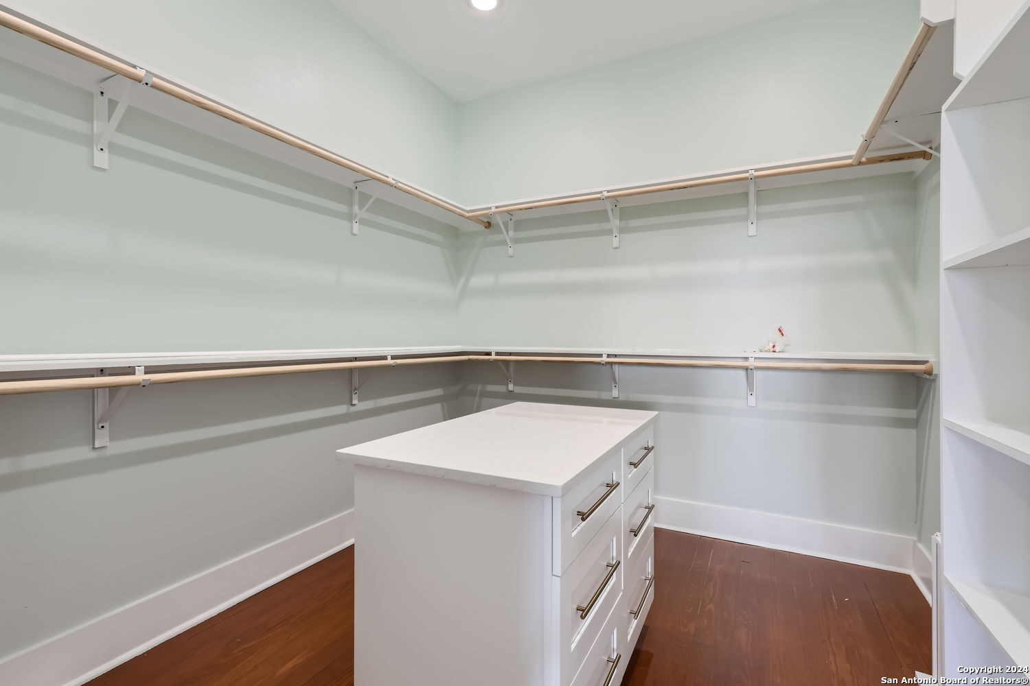 515 W Highland San Antonio TX 78210