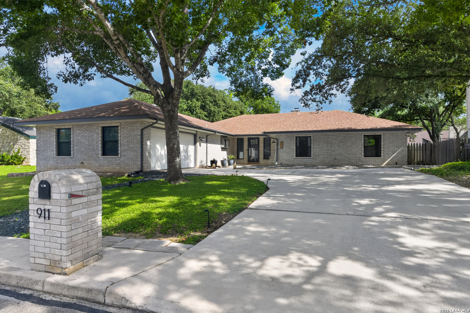 911 Silver Spruce Street San Antonio TX 78232