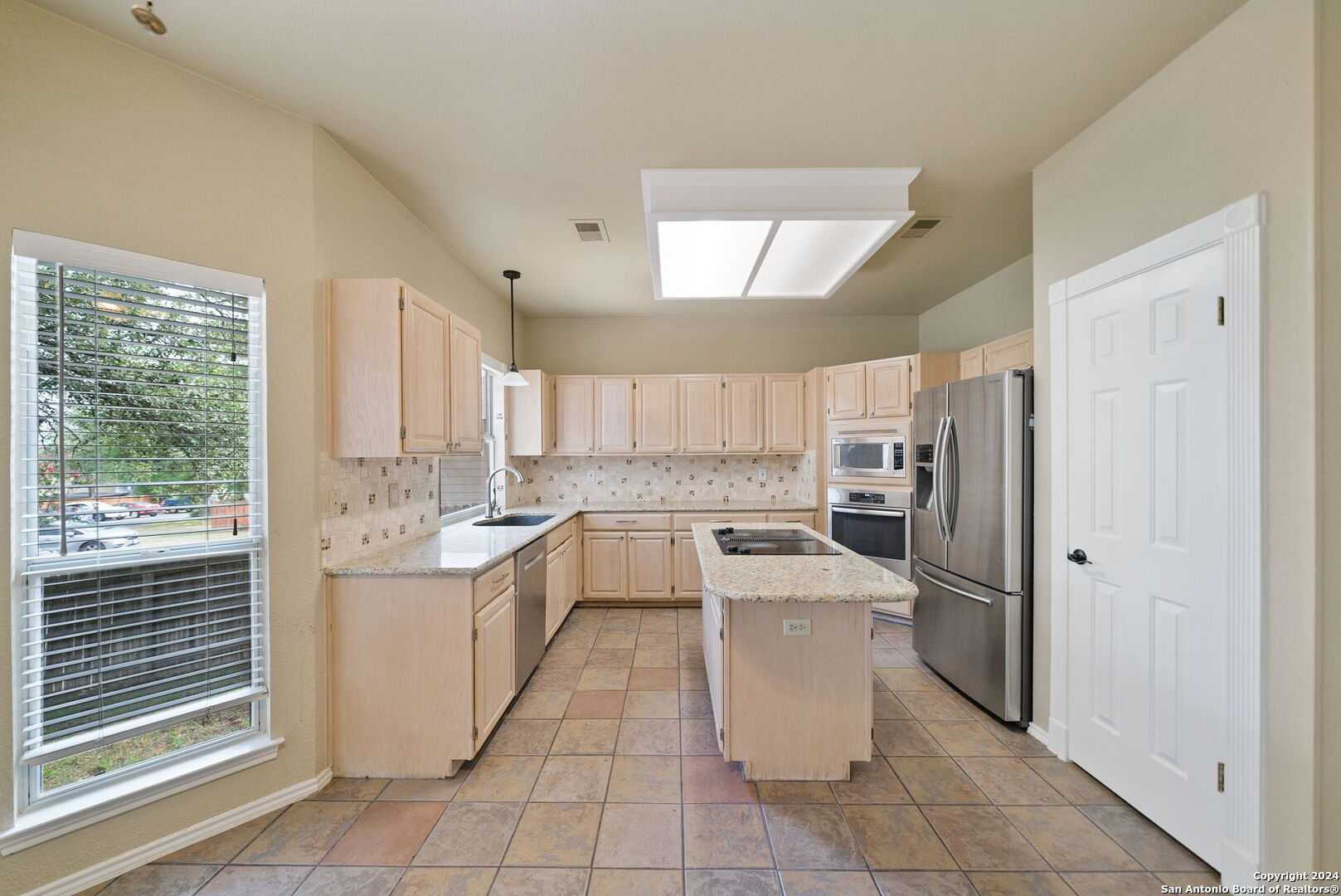 711 Arch Stone San Antonio TX 78258