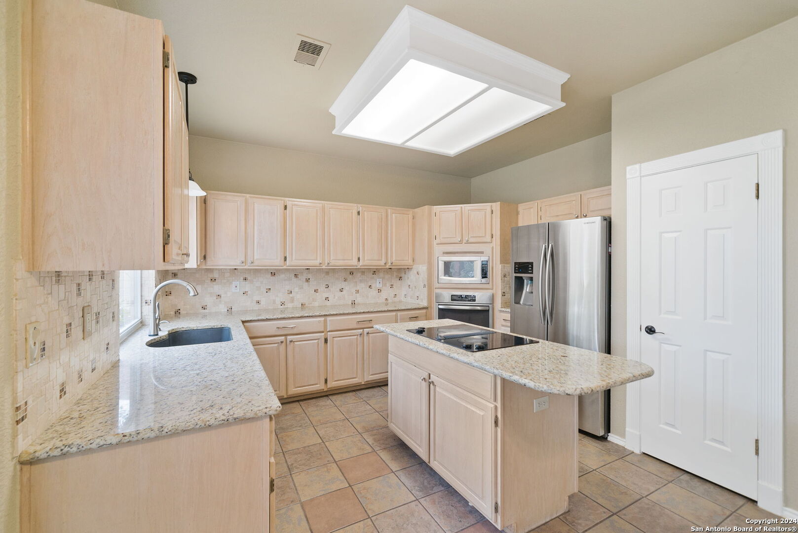 711 Arch Stone San Antonio TX 78258