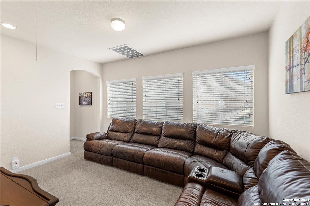 8722 Luckside Schertz TX 78154