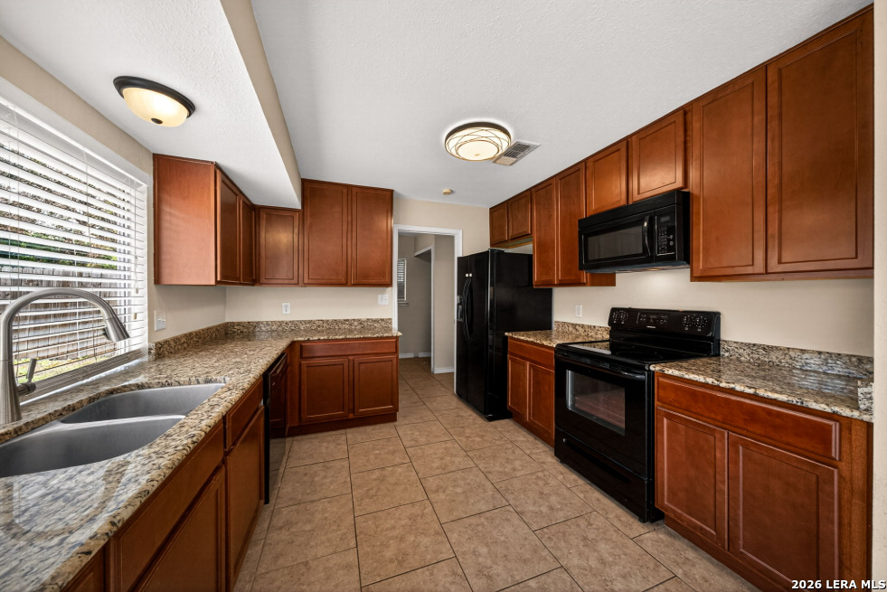 6222 Fort Maddin San Antonio TX 78233