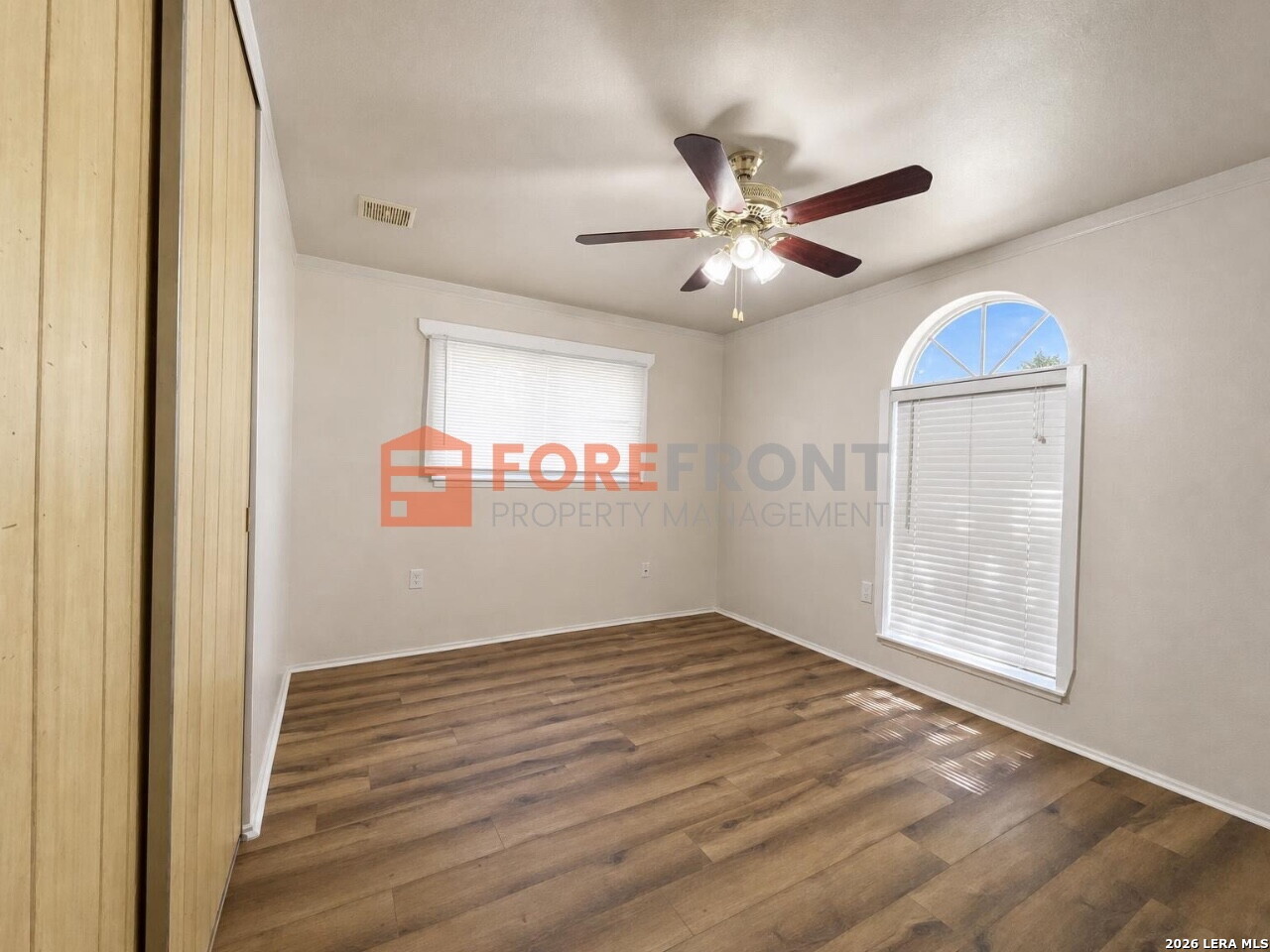 7845 Village Oak Live Oak TX 78233